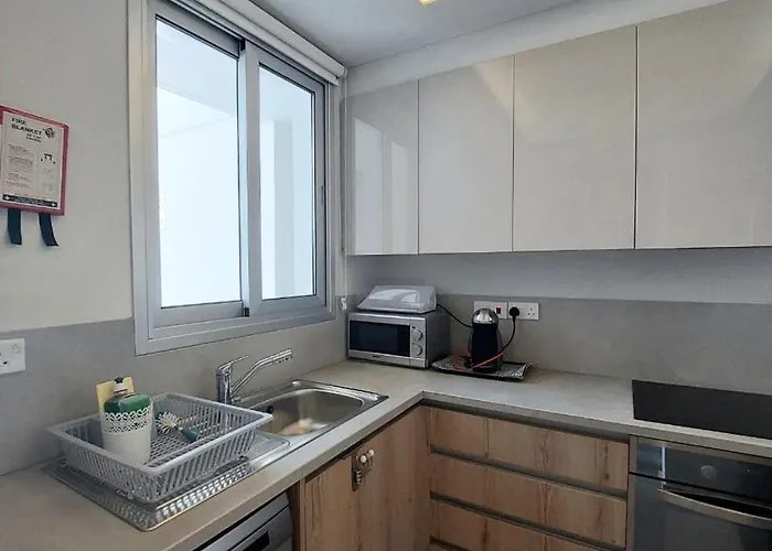 Mythical Sands - Escape