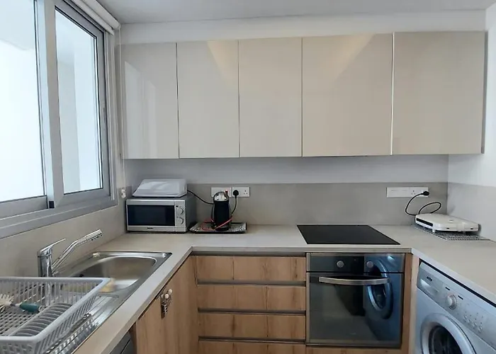 Mythical Sands - Escape * Paralimni